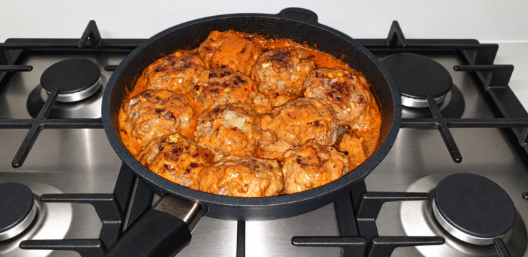 Feta Burgers with Tomato Cream Sauce
